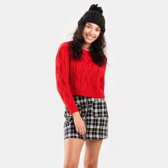 HARPER Chunky Cable Kit Cropped Sweater Red Size S - Picture 9 of 10